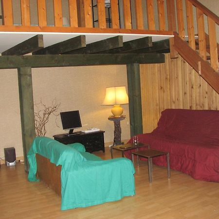Duplex Carreyrou Apartment Beaumont-du-Périgord Екстериор снимка